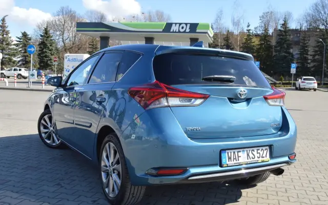 TOYOTA Auris 1.2 Turbo Executive