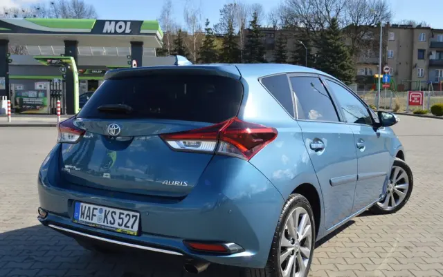 TOYOTA Auris 1.2 Turbo Executive