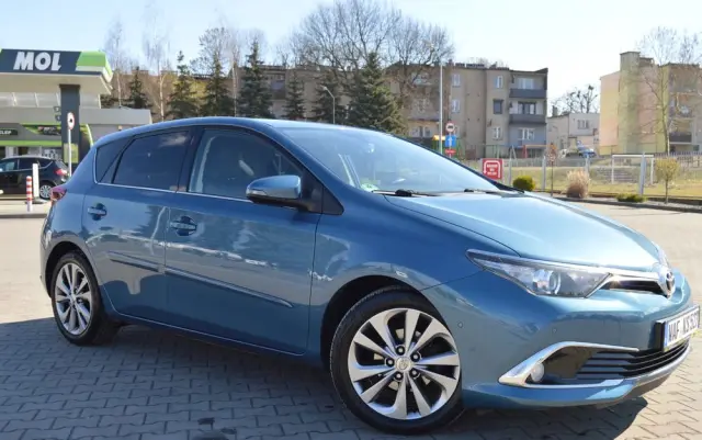 TOYOTA Auris 1.2 Turbo Executive