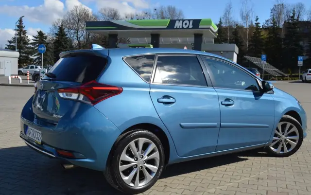 TOYOTA Auris 1.2 Turbo Executive