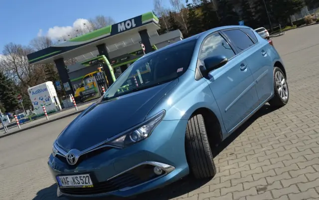 TOYOTA Auris 1.2 Turbo Executive