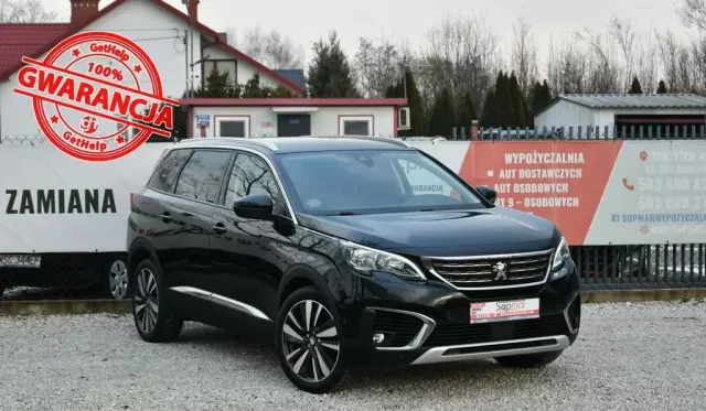 PEUGEOT 5008 
