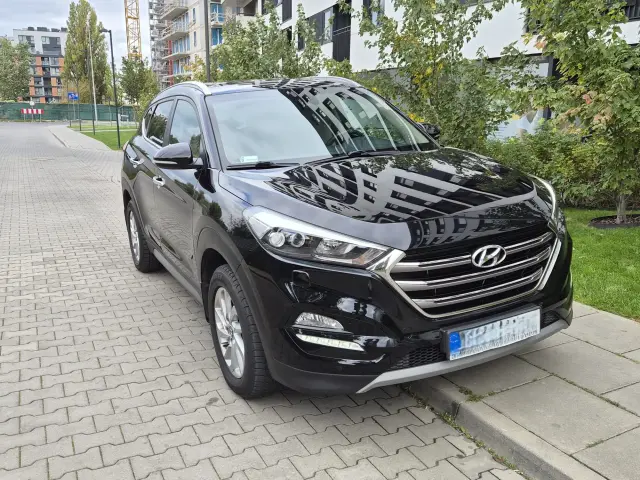 HYUNDAI Tucson 