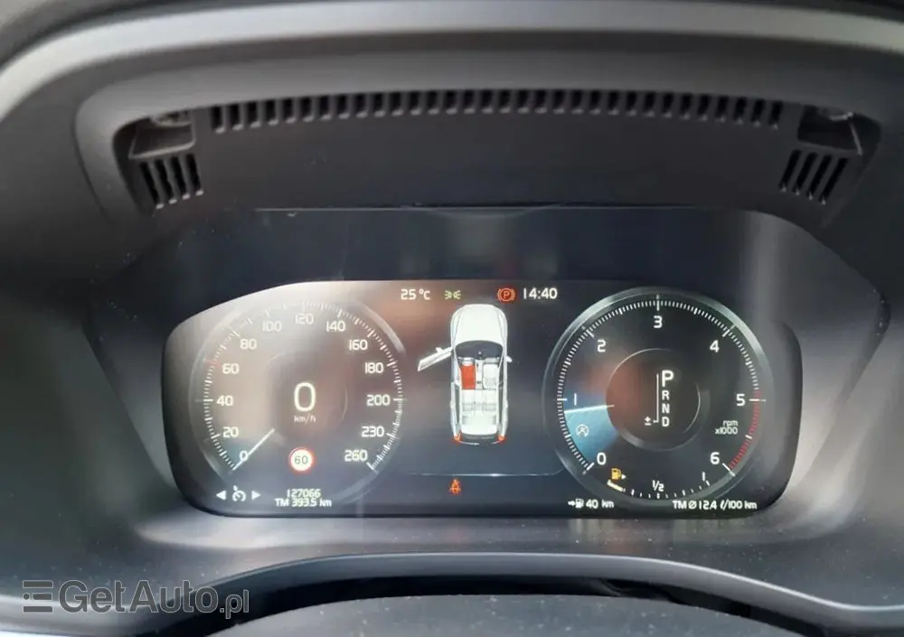 VOLVO XC 60 D4 R-Design