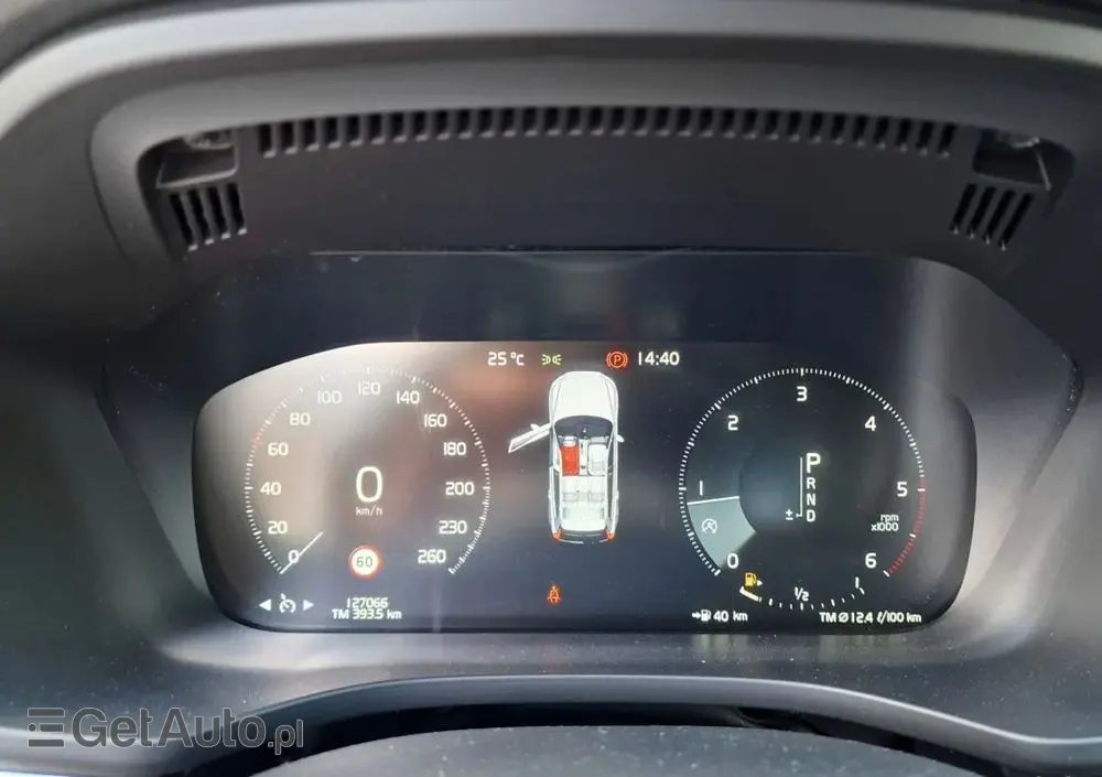 VOLVO XC 60 D4 R-Design