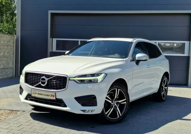 VOLVO XC 60 D4 R-Design