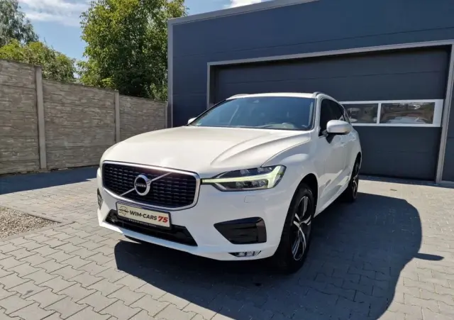 VOLVO XC 60 D4 R-Design