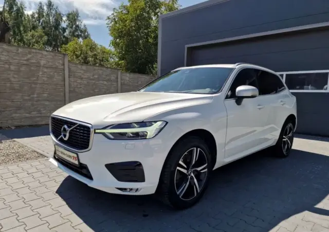 VOLVO XC 60 D4 R-Design