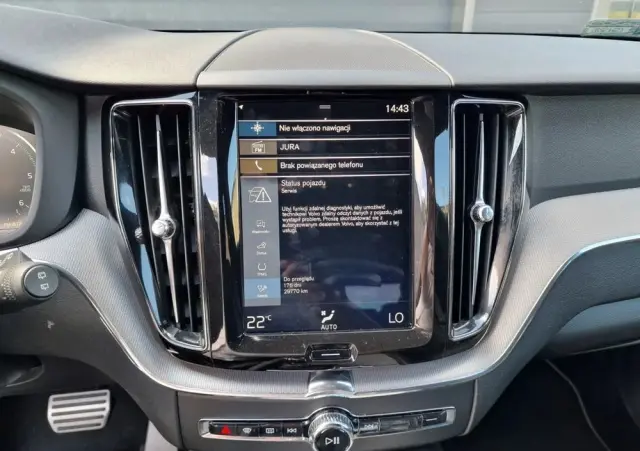 VOLVO XC 60 D4 R-Design