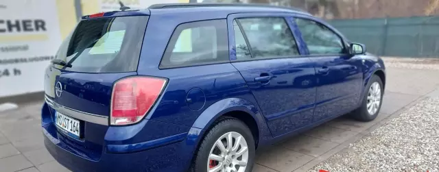OPEL Astra 1.8i (140 KM)