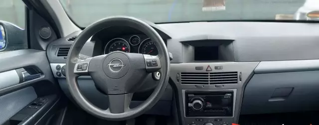 OPEL Astra 1.8i (140 KM)
