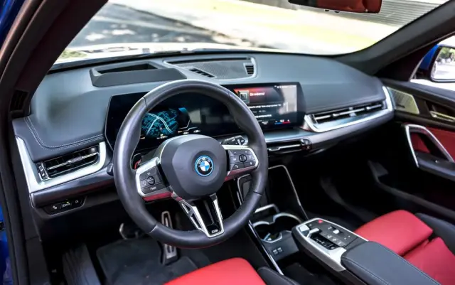 BMW IX1 XDrive30 66.5kWh xLine