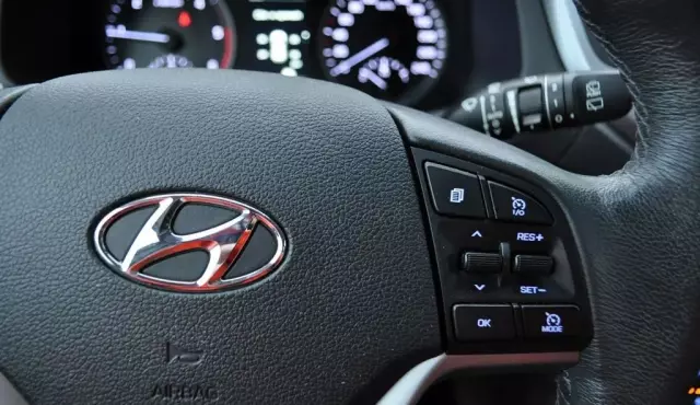 HYUNDAI Tucson 1.7 CRDI (141 KM) DCT