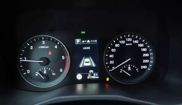 HYUNDAI Tucson 1.7 CRDI (141 KM) DCT