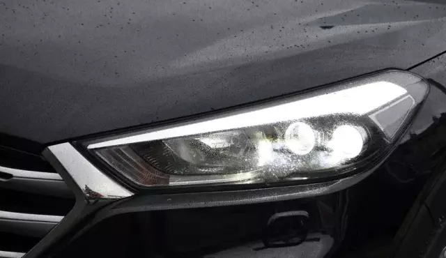 HYUNDAI Tucson 1.7 CRDI (141 KM) DCT