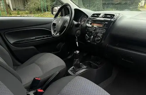 MITSUBISHI Space Star 