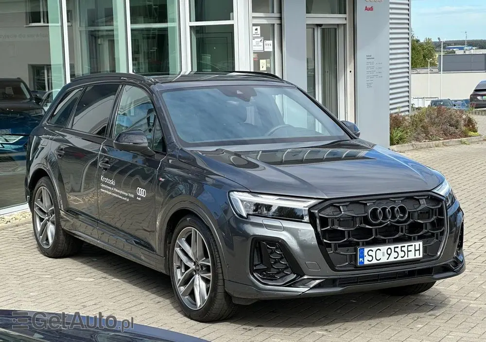 AUDI Q7 