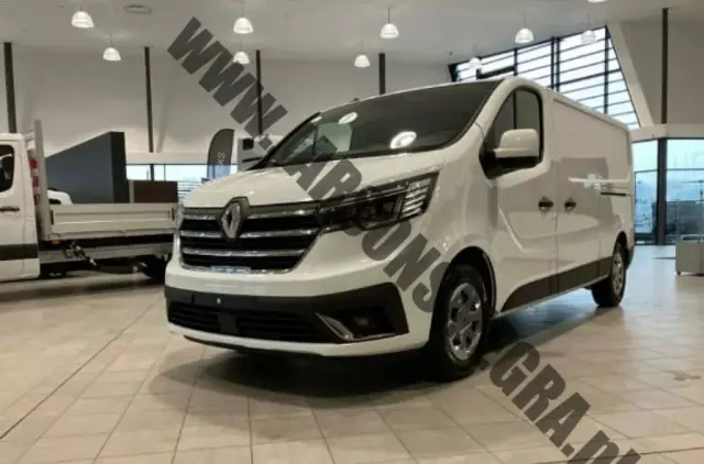 RENAULT Trafic 