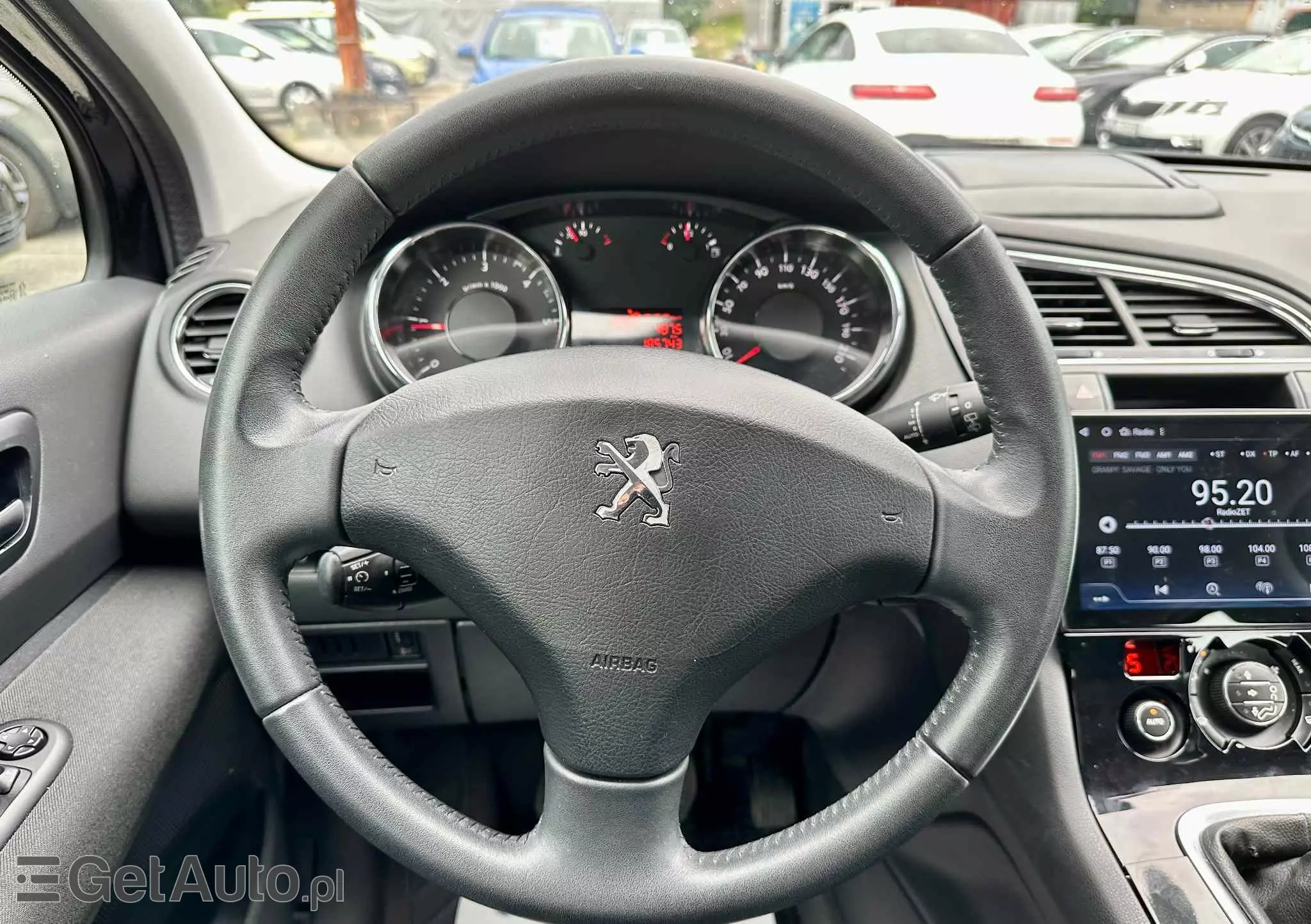 PEUGEOT 5008 1.6 HDi Style 7os