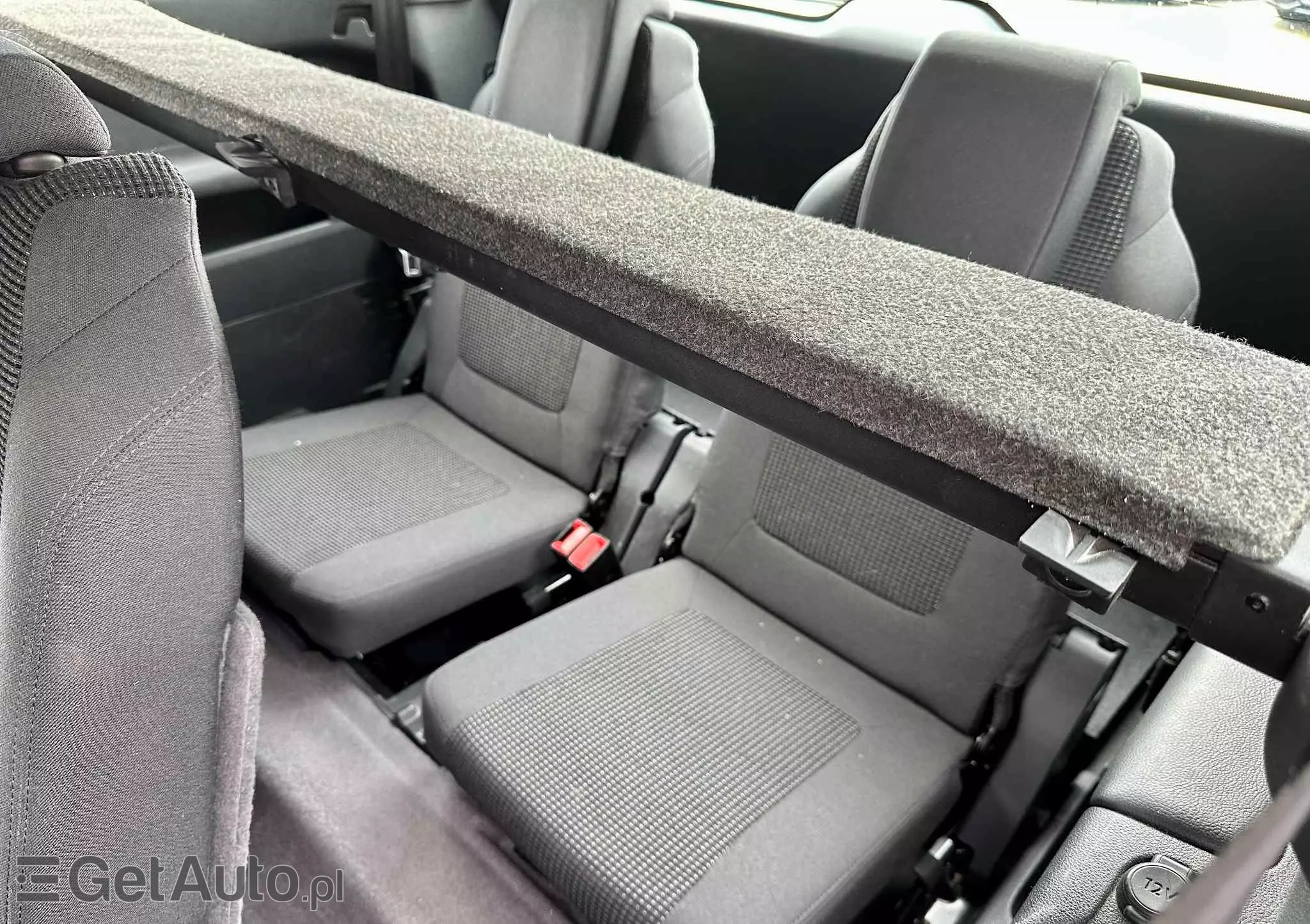 PEUGEOT 5008 1.6 HDi Style 7os