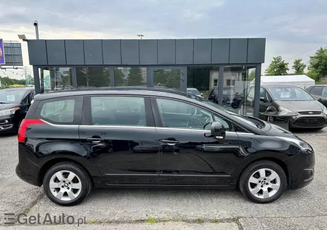 PEUGEOT 5008 1.6 HDi Style 7os