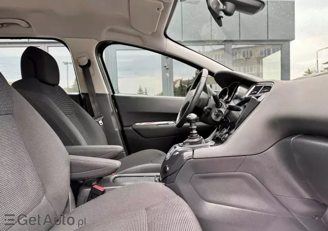 PEUGEOT 5008 1.6 HDi Style 7os