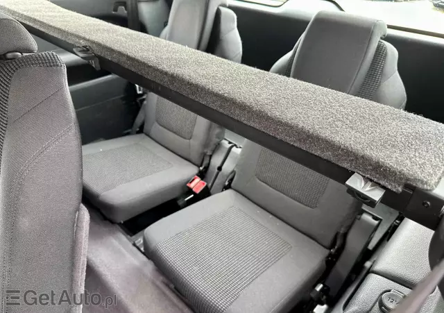 PEUGEOT 5008 1.6 HDi Style 7os