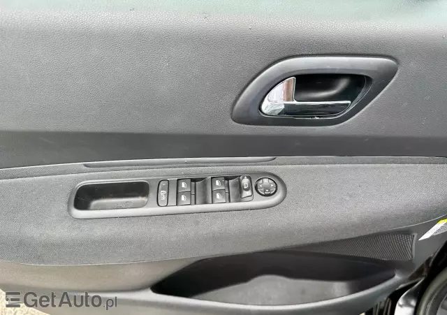 PEUGEOT 5008 1.6 HDi Style 7os