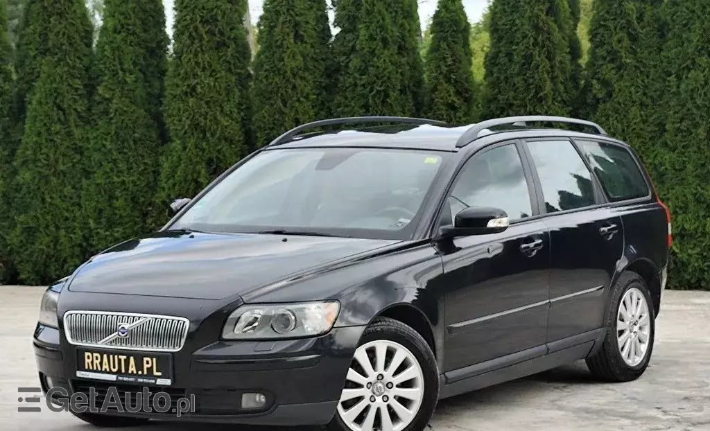 VOLVO V50 