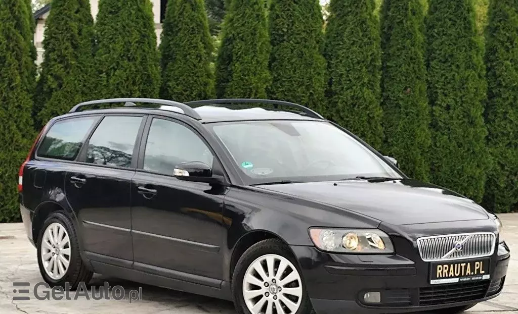 VOLVO V50 