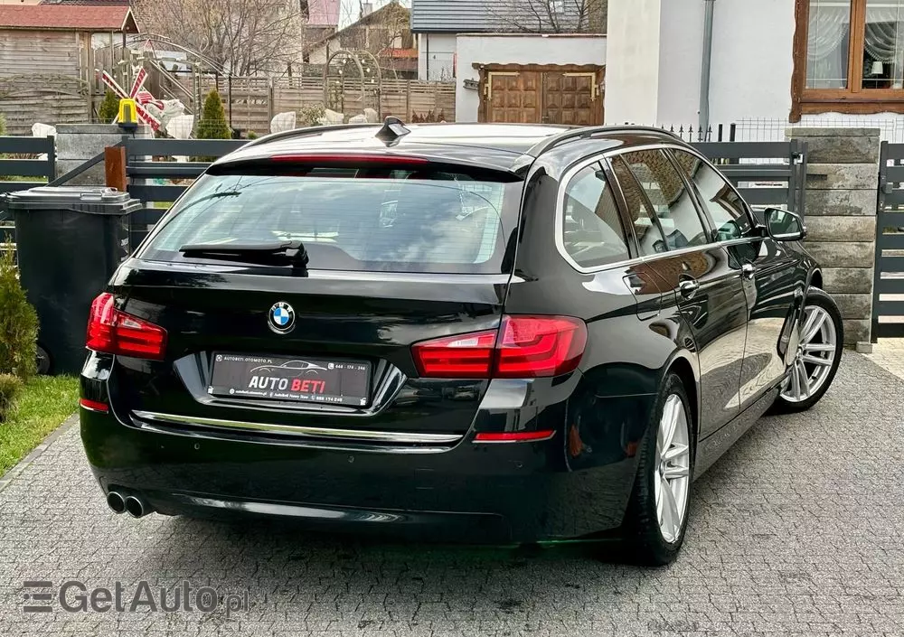 BMW Seria 5 520d Touring Luxury Line
