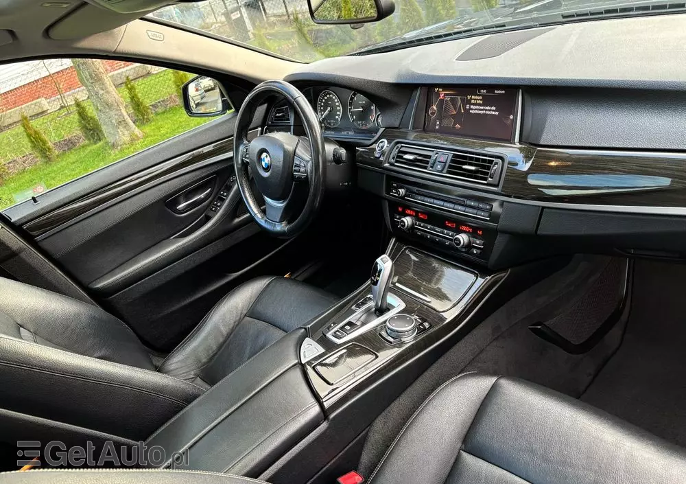 BMW Seria 5 520d Touring Luxury Line