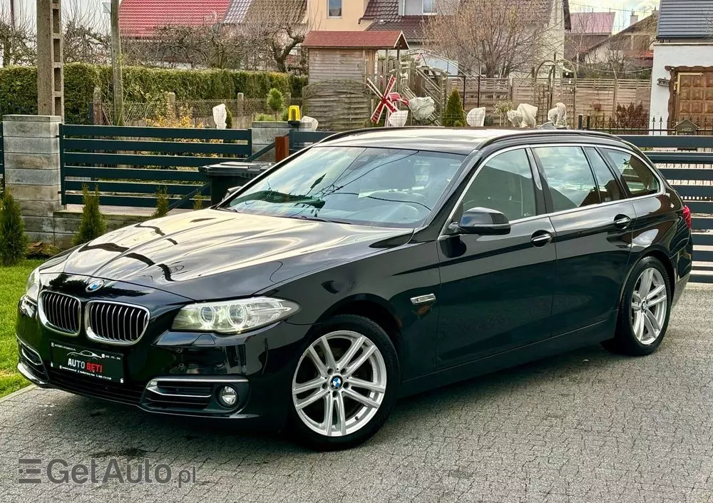 BMW Seria 5 520d Touring Luxury Line