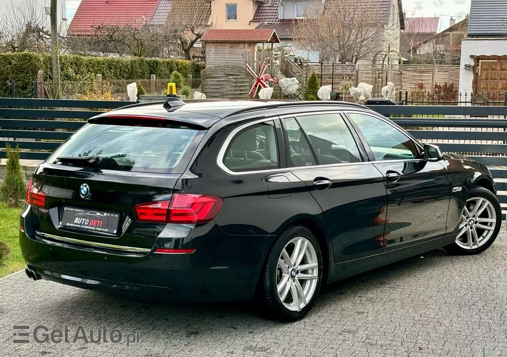 BMW Seria 5 520d Touring Luxury Line