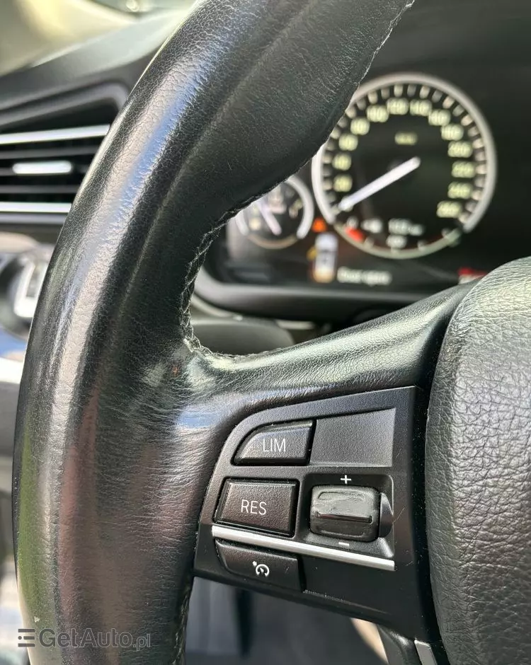 BMW Seria 5 520d Touring Luxury Line