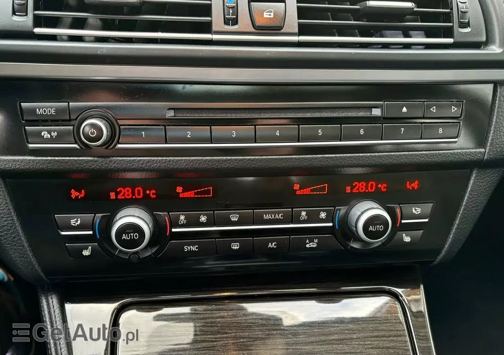 BMW Seria 5 520d Touring Luxury Line