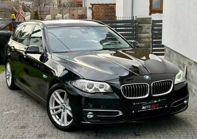 BMW Seria 5 520d Touring Luxury Line
