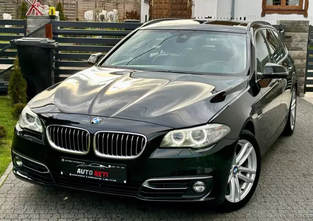 BMW Seria 5 520d Touring Luxury Line