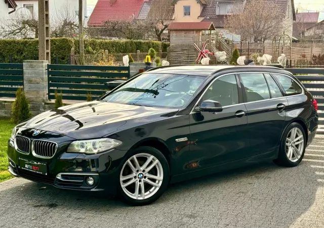 BMW Seria 5 520d Touring Luxury Line