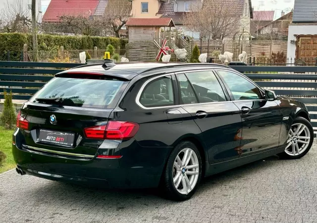 BMW Seria 5 520d Touring Luxury Line