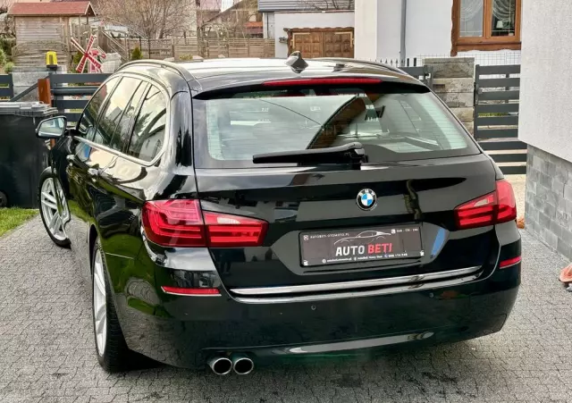 BMW Seria 5 520d Touring Luxury Line