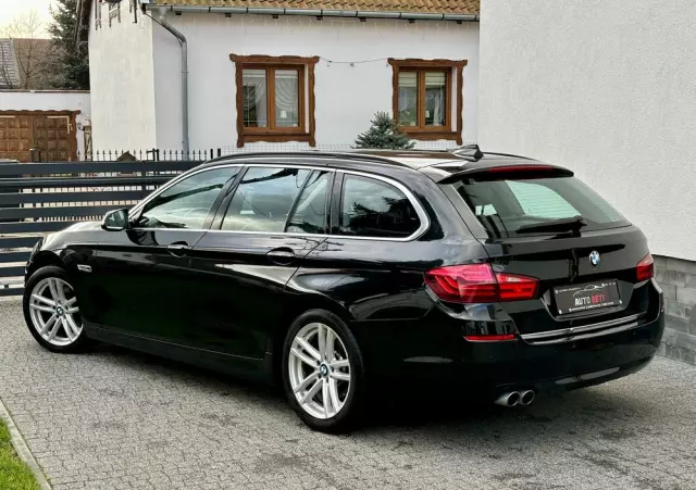 BMW Seria 5 520d Touring Luxury Line