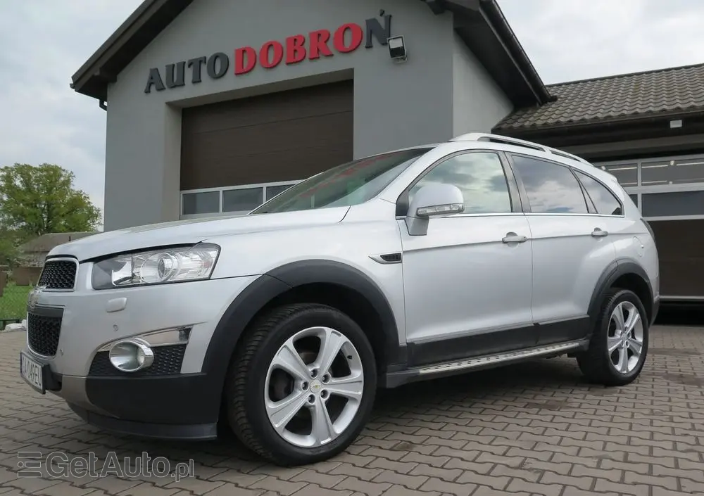 CHEVROLET Captiva 2.2 4WD Automatik LTZ