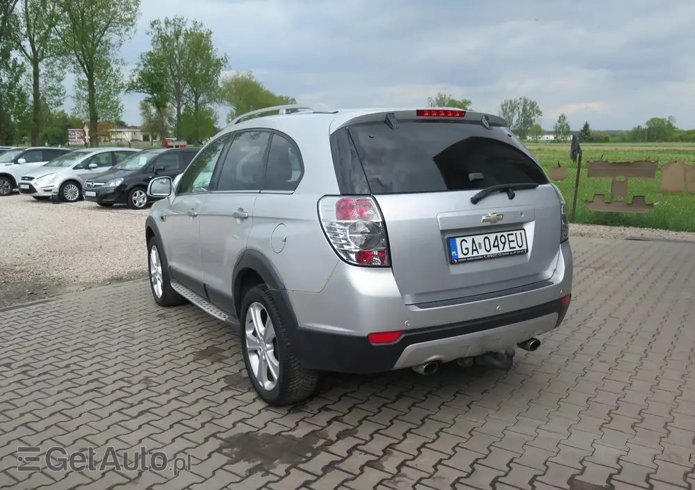 CHEVROLET Captiva 2.2 4WD Automatik LTZ