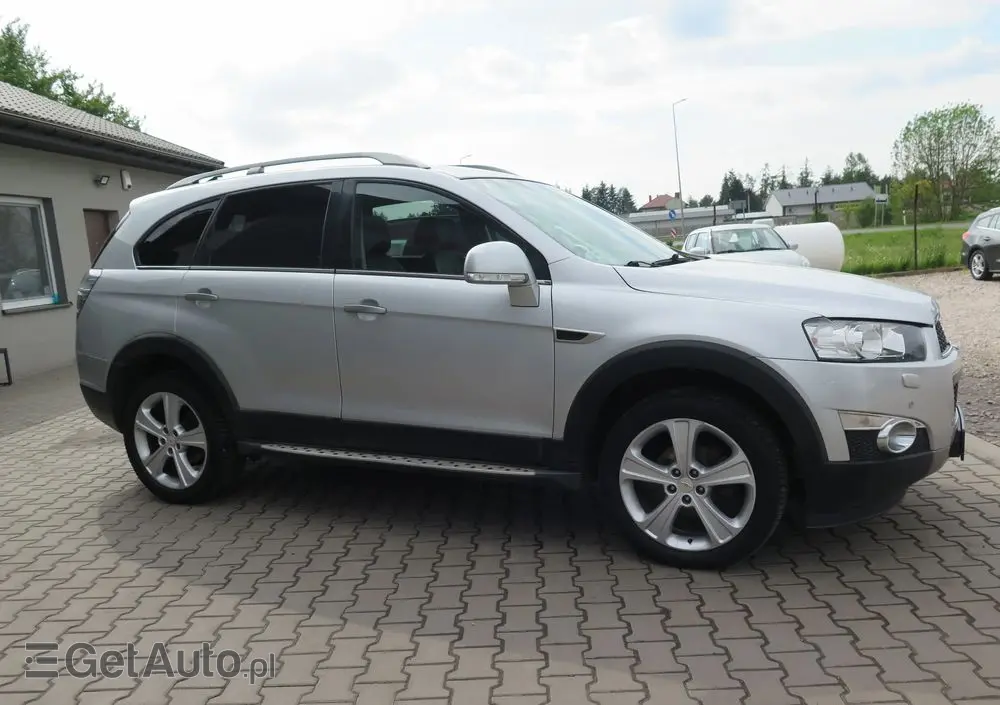 CHEVROLET Captiva 2.2 4WD Automatik LTZ