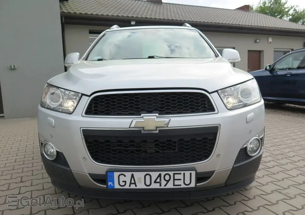 CHEVROLET Captiva 2.2 4WD Automatik LTZ