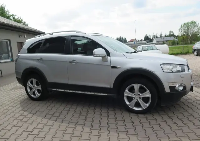 CHEVROLET Captiva 2.2 4WD Automatik LTZ