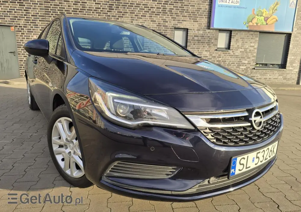OPEL Astra 1.6 D (CDTI) Automatik Dynamic