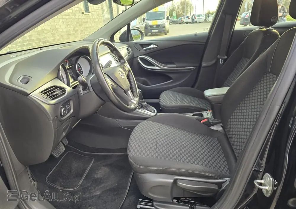 OPEL Astra 1.6 D (CDTI) Automatik Dynamic