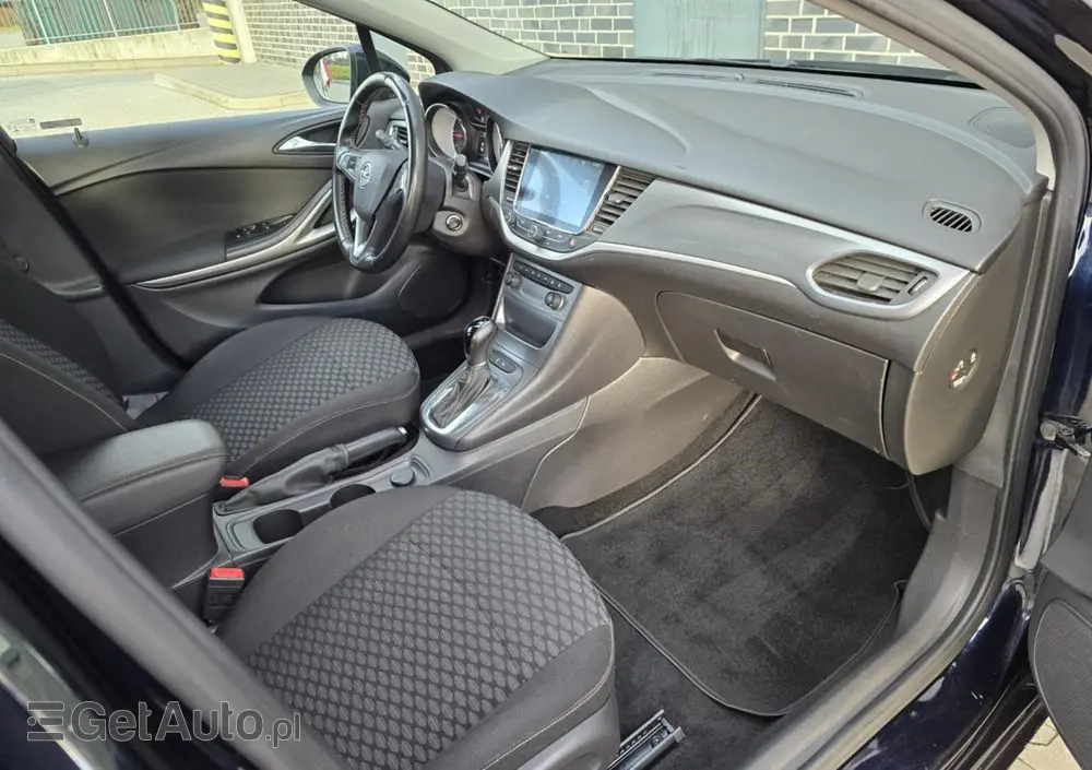 OPEL Astra 1.6 D (CDTI) Automatik Dynamic